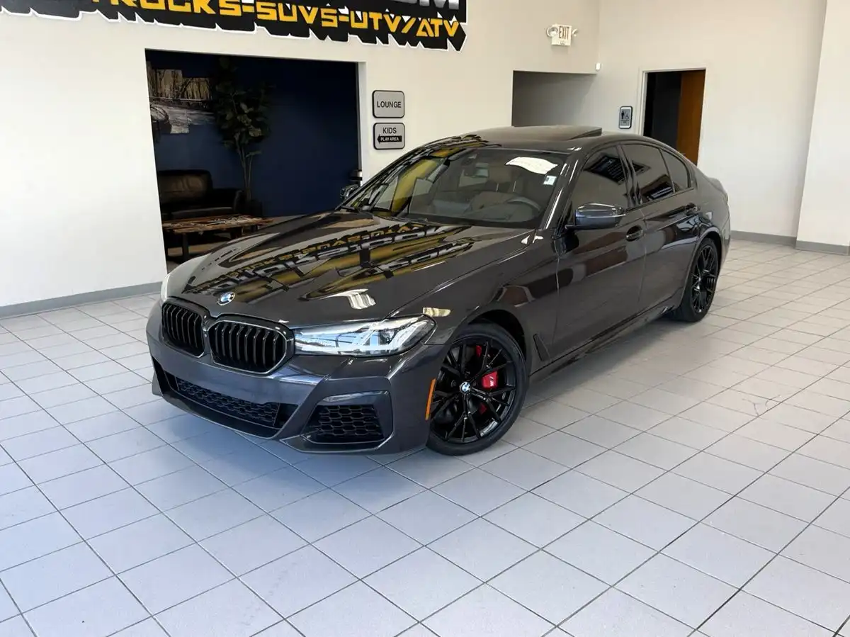 2021 BMW 5 Series 540i xDrive Sedan's photo