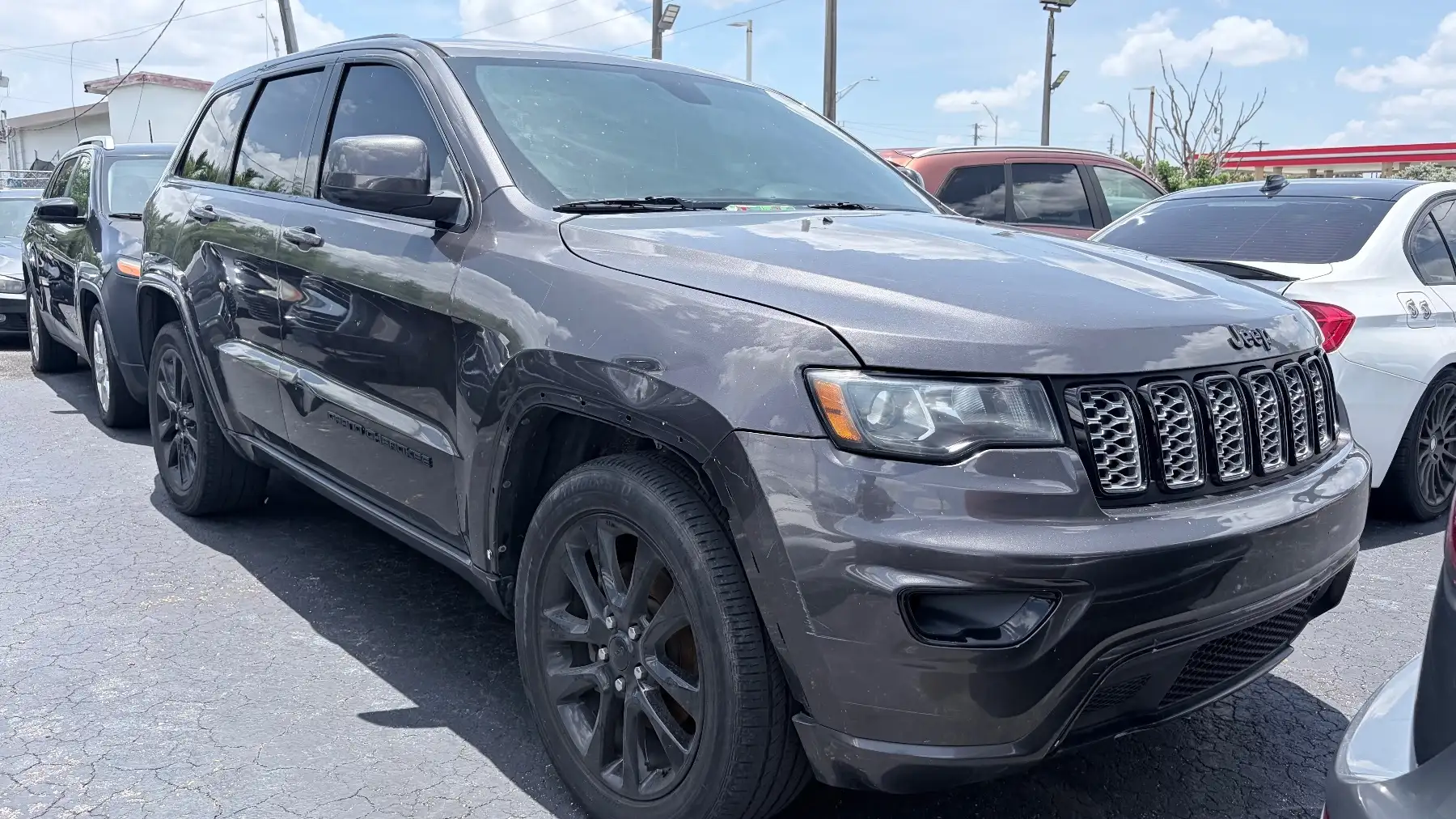 2018 Jeep Grand Cherokee Altitude's photo