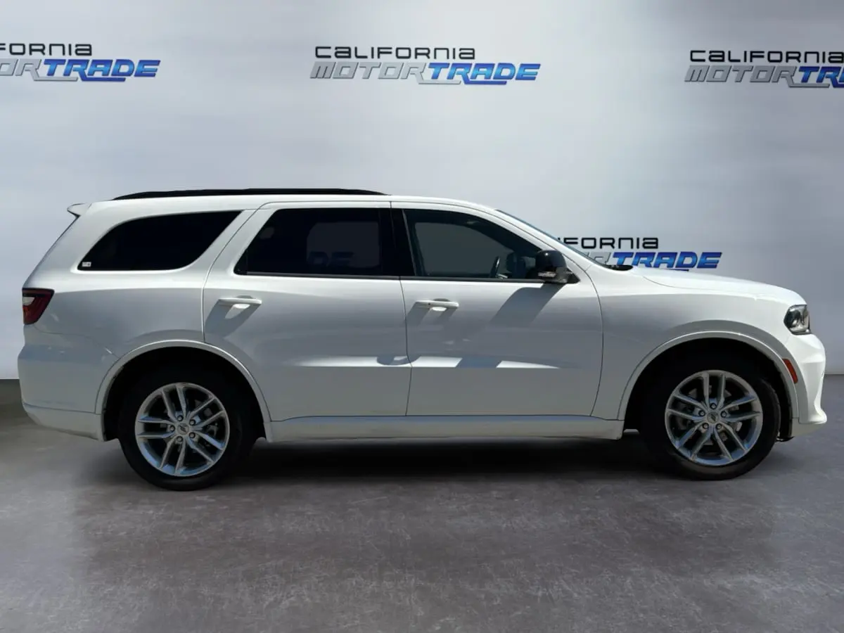 2024 Dodge Durango GT Plus RWD photo 4