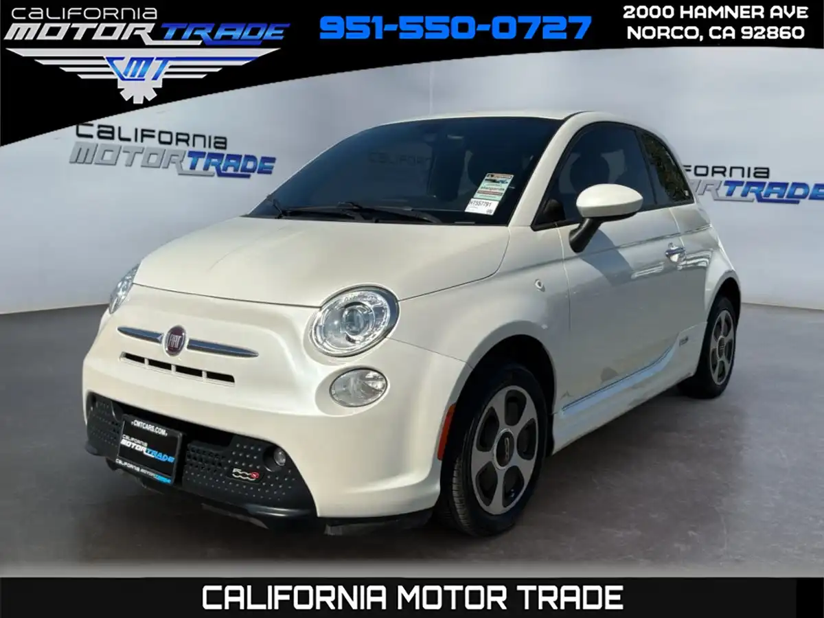 2017 FIAT 500e Battery Electric's photo