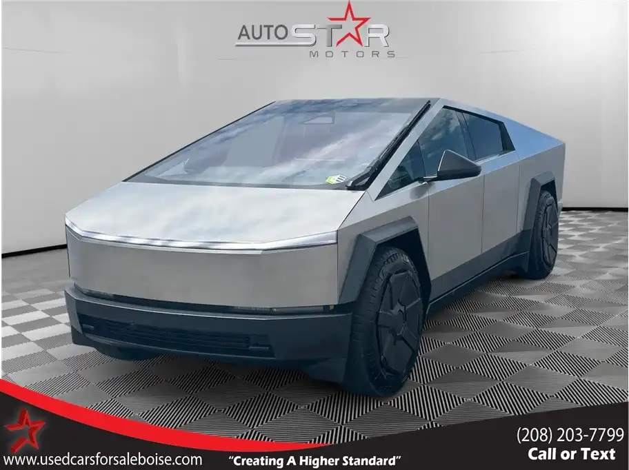 2024 Tesla Cybertruck All-Wheel Drive's photo