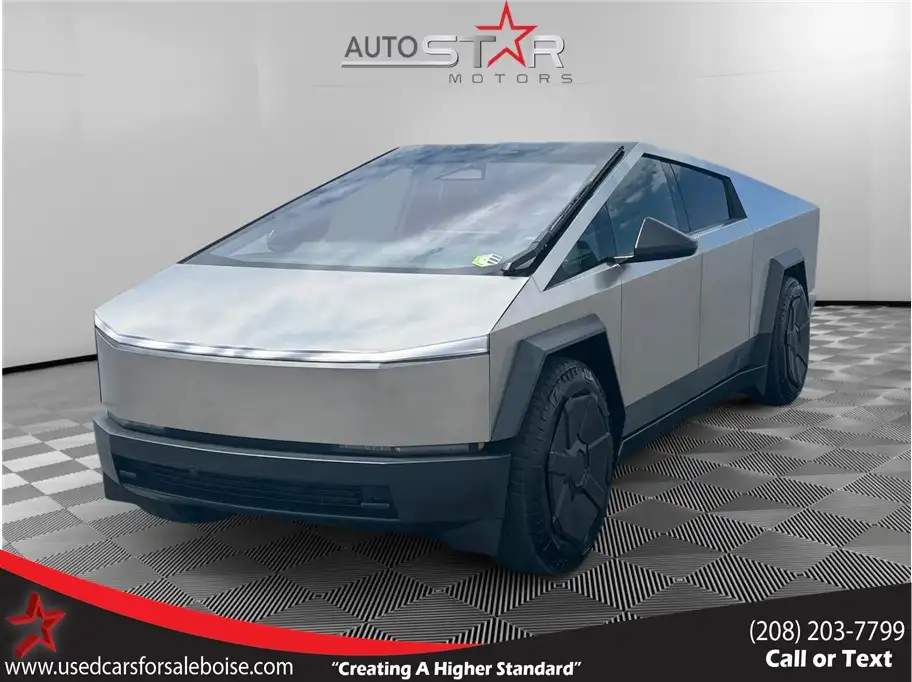 2024 Tesla Cybertruck All-Wheel Drive's photo