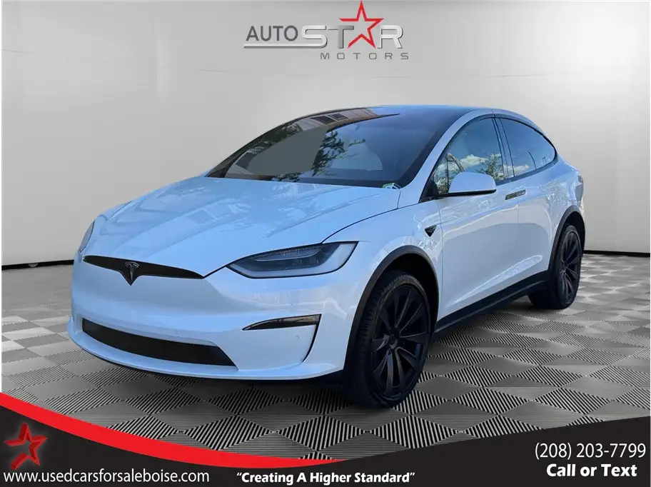 2022 Tesla Model X Long Range's photo