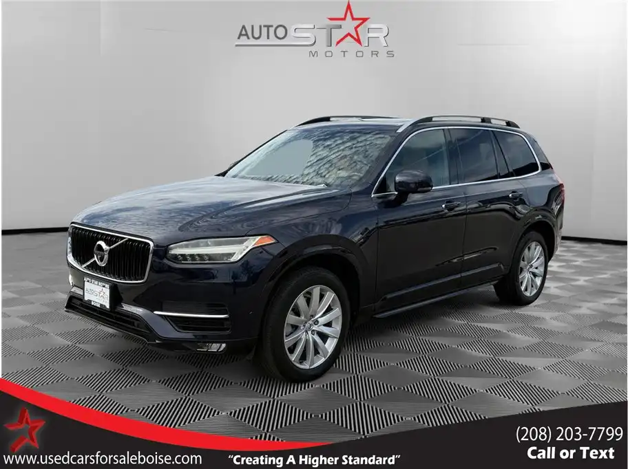 2016 Volvo XC90 T6 AWD Momentum's photo