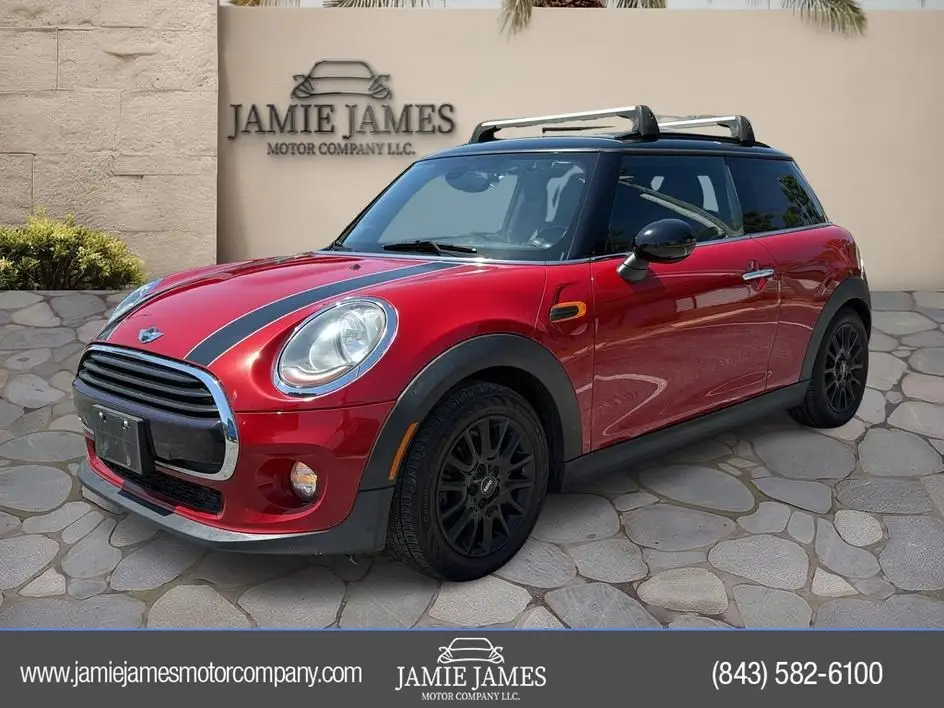 2017 MINI Cooper Base photo 1
