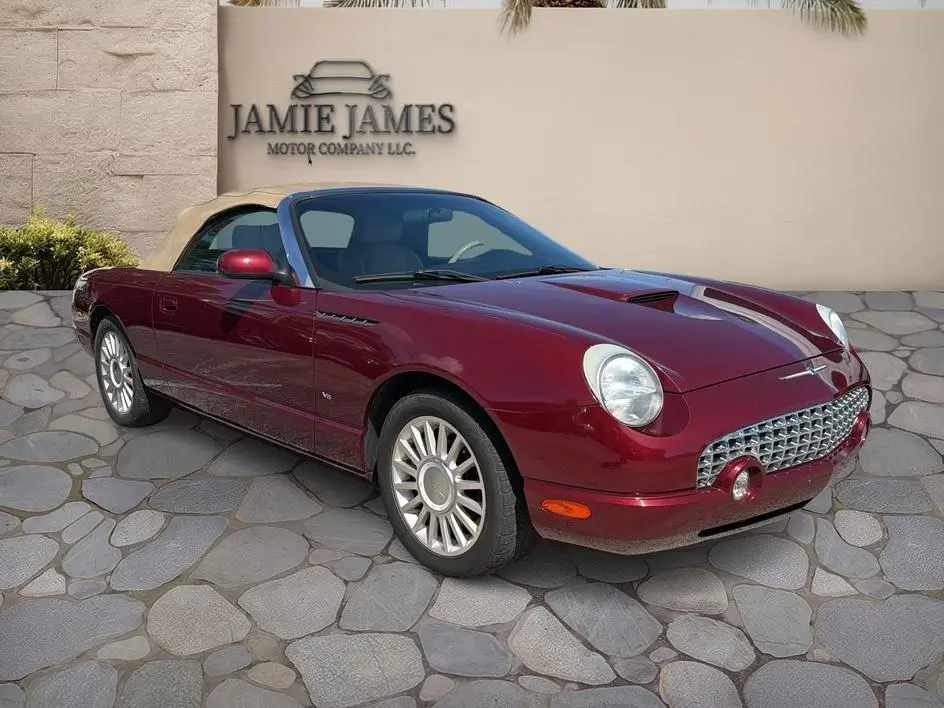 2004 Ford Thunderbird Deluxe photo 3