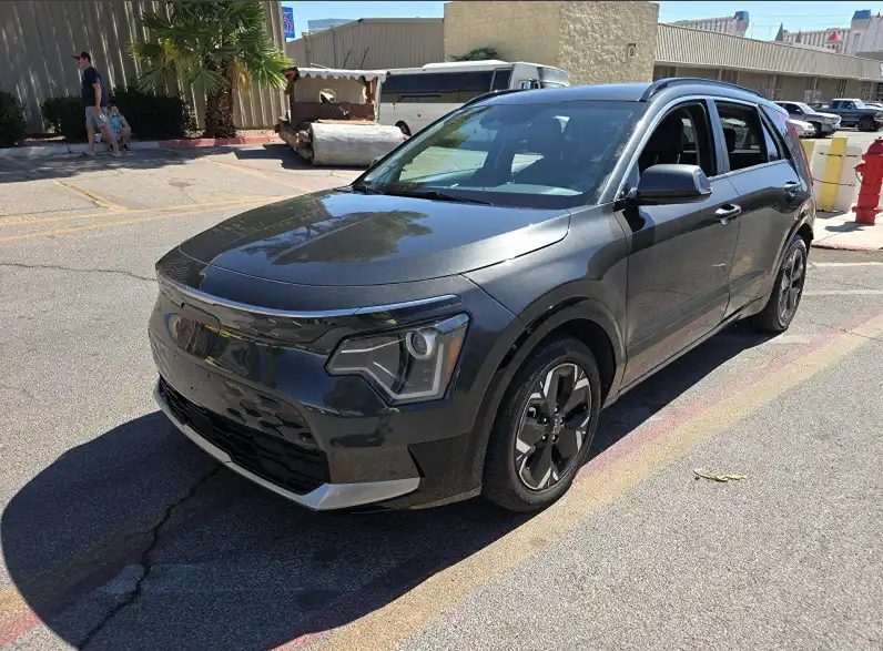 2023 Kia Niro Wind EV's photo