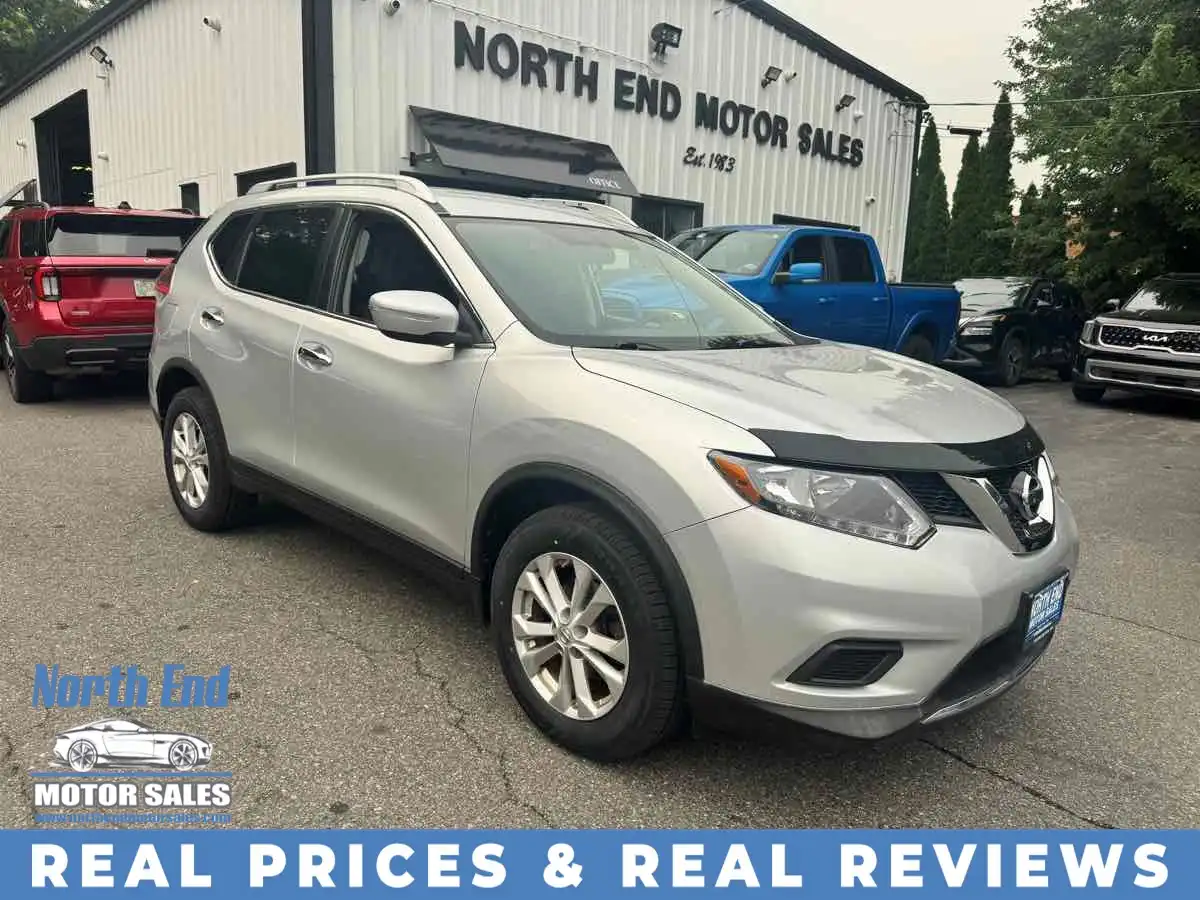 2015 Nissan Rogue SV AWD's photo