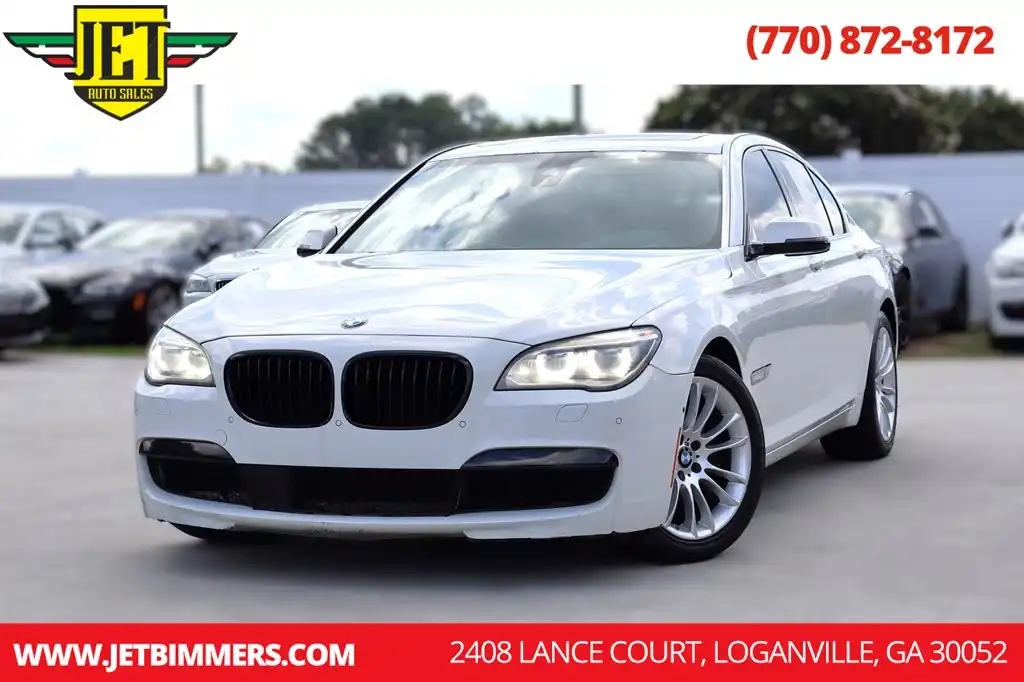 2015 BMW 7 Series 750i M Sport Edition's photo