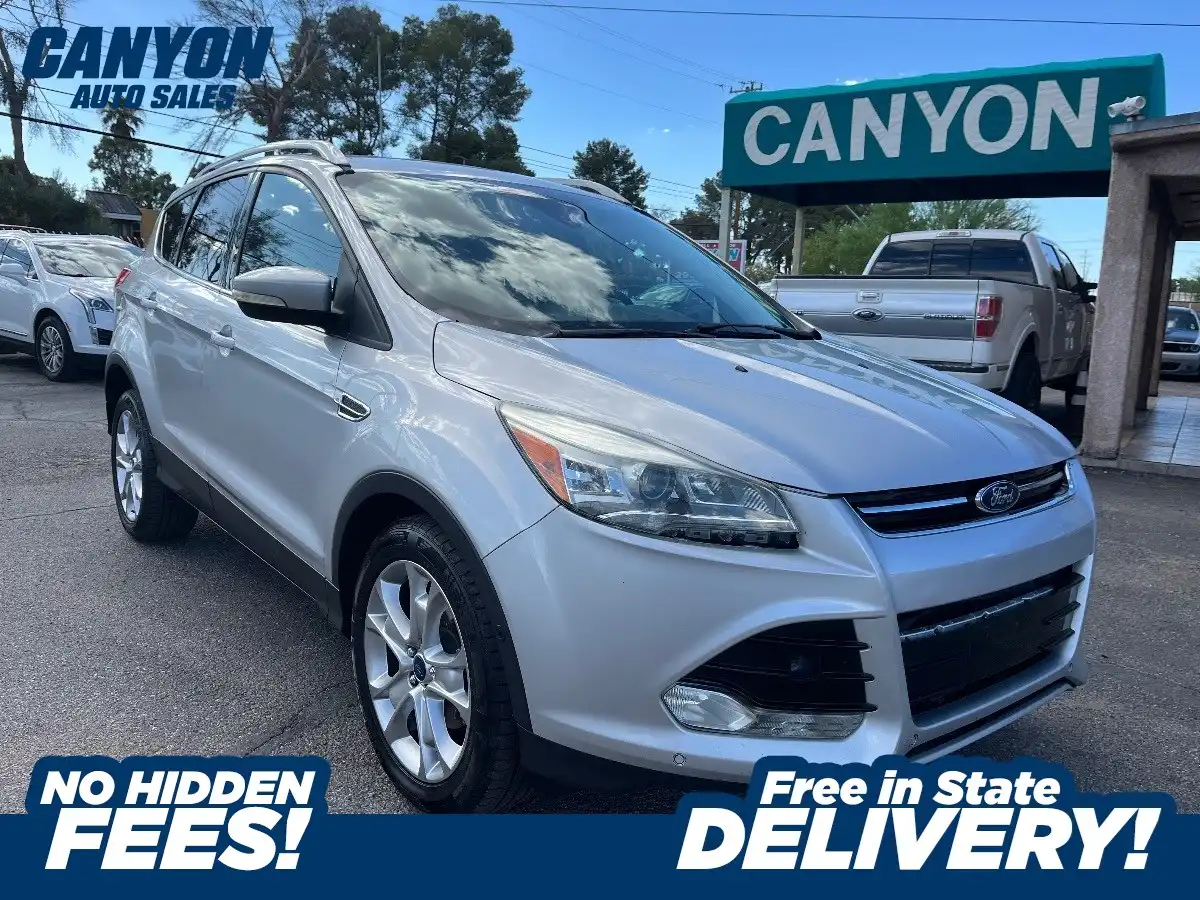2015 Ford Escape Titanium's photo