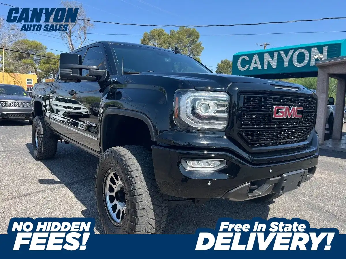 2018 GMC Sierra 4WD Crew Cab Short Box SLT's photo