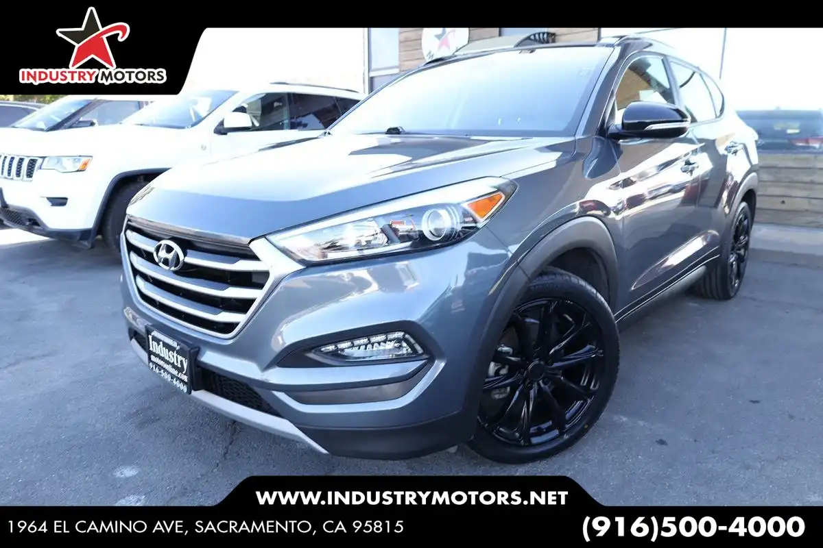 2017 Hyundai Tucson Night FWD's photo
