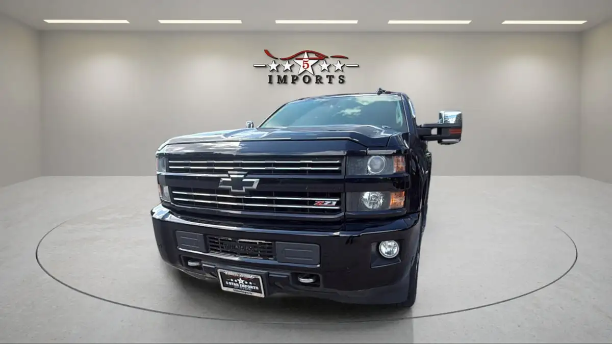2015 Chevrolet Silverado HD LTZ 4WD Crew Cab Standard Box's photo