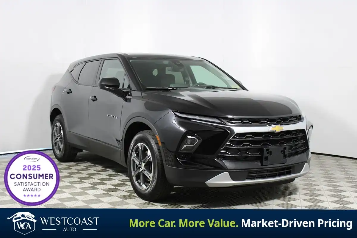 2025 Chevrolet Blazer 2.0T 2LT FWD's photo