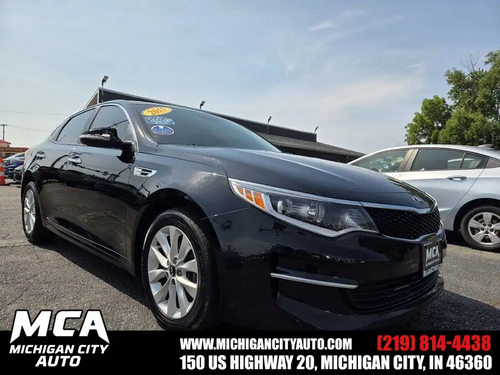 2017 Kia Optima LX AT's photo