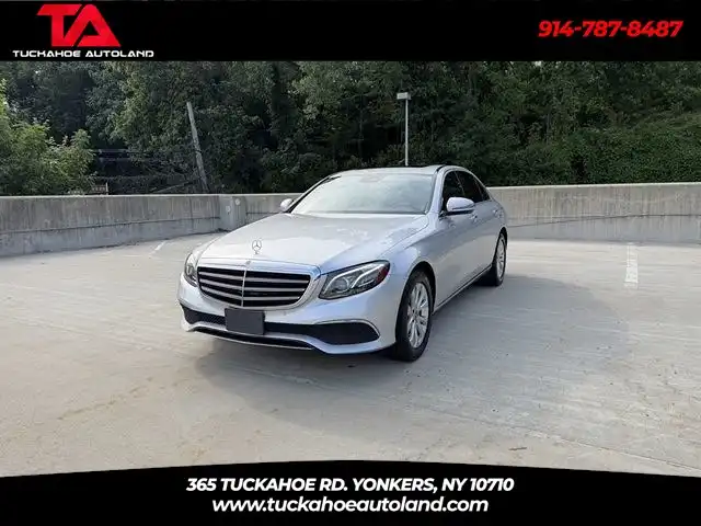 2018 Mercedes-Benz E-Class E300 4MATIC's photo