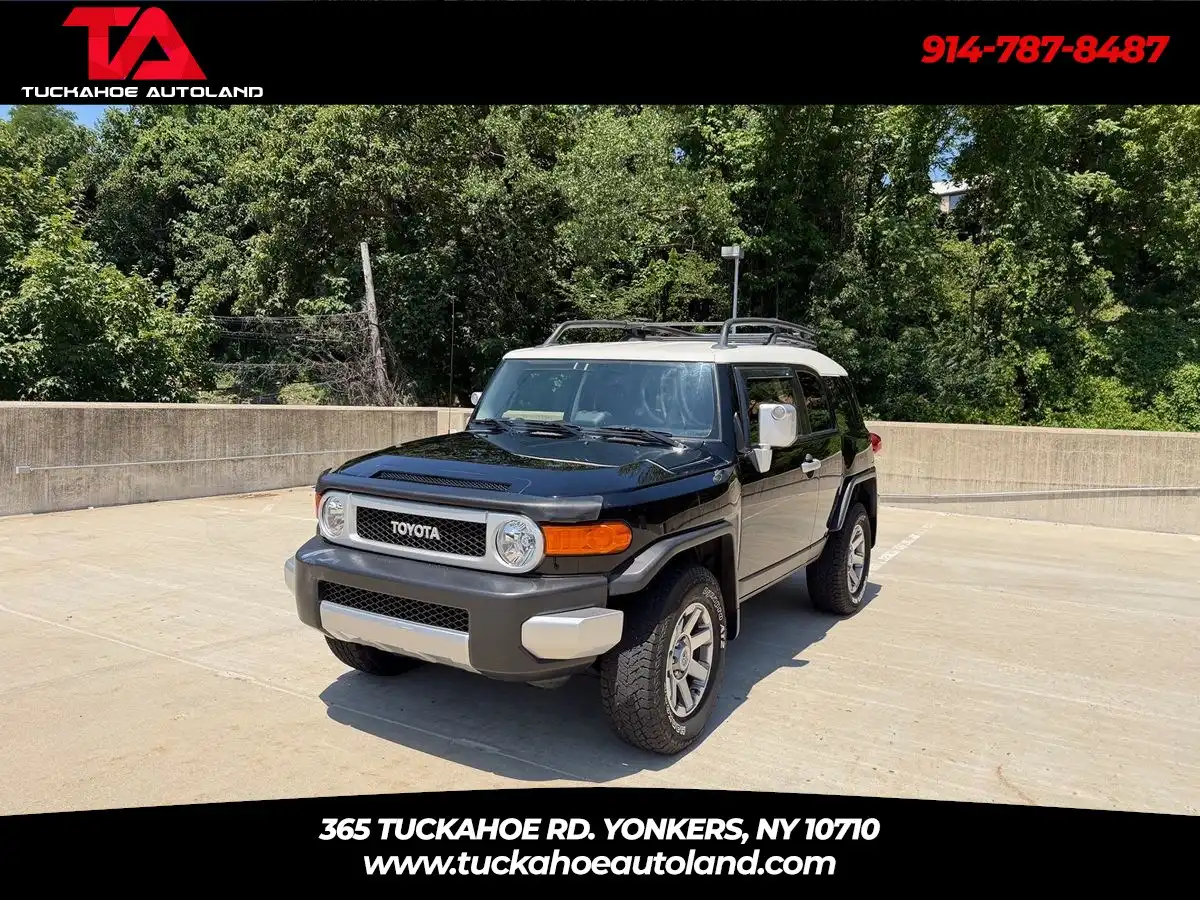 2014 Toyota FJ Cruiser 4x4's photo