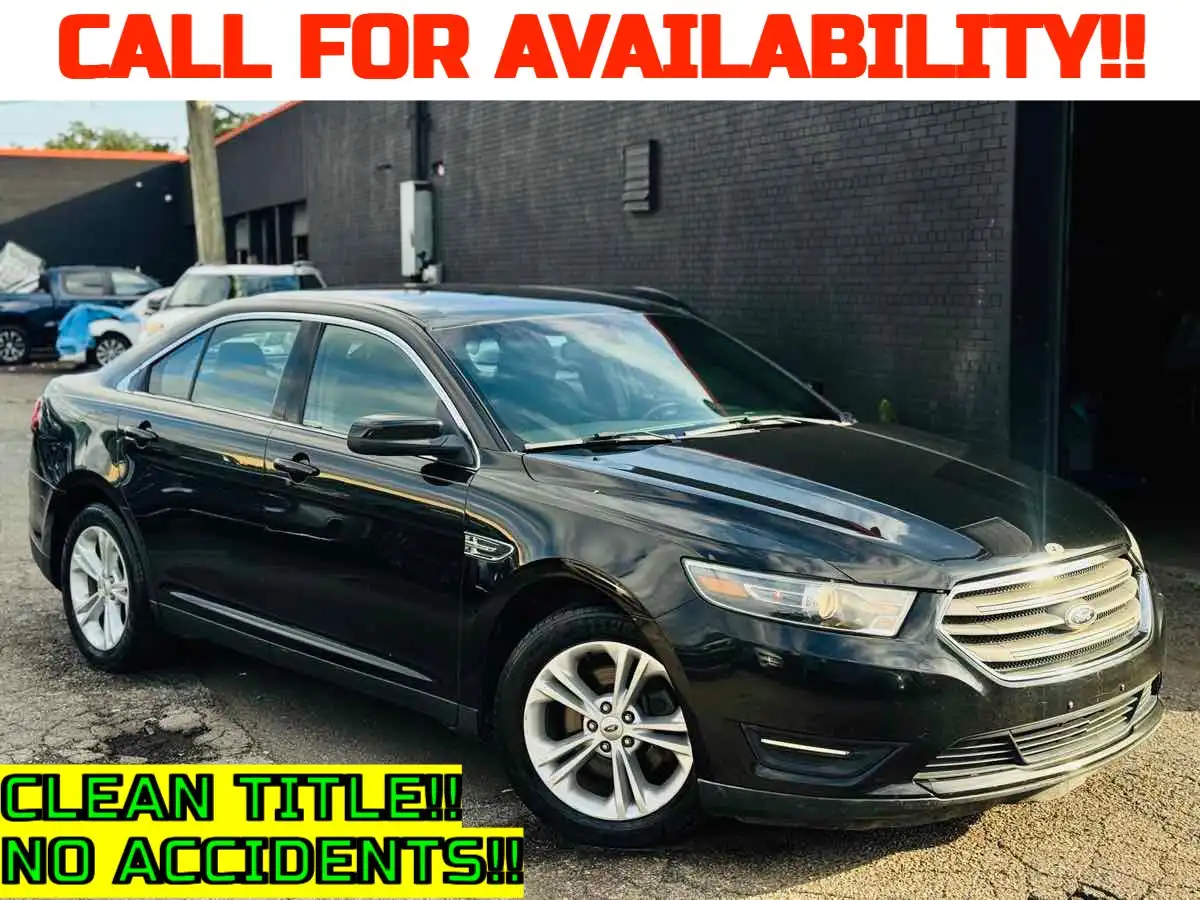 2015 Ford Taurus SEL AWD's photo