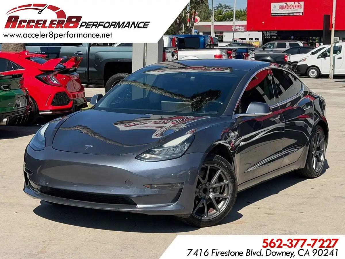 2018 Tesla Model 3 Long Range's photo