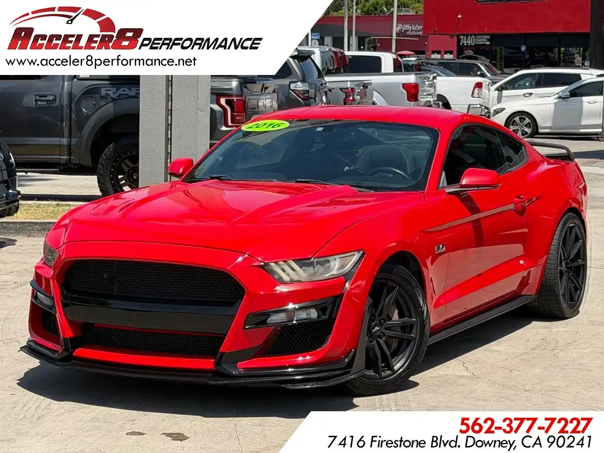 2016 Ford Mustang GT Coupe's photo