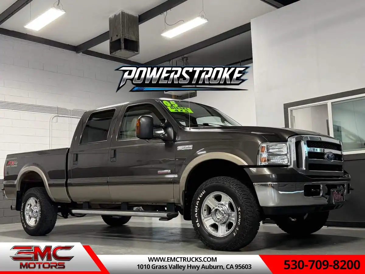 2005 Ford F-350 XL 4x4 Crew Cab SWB's photo
