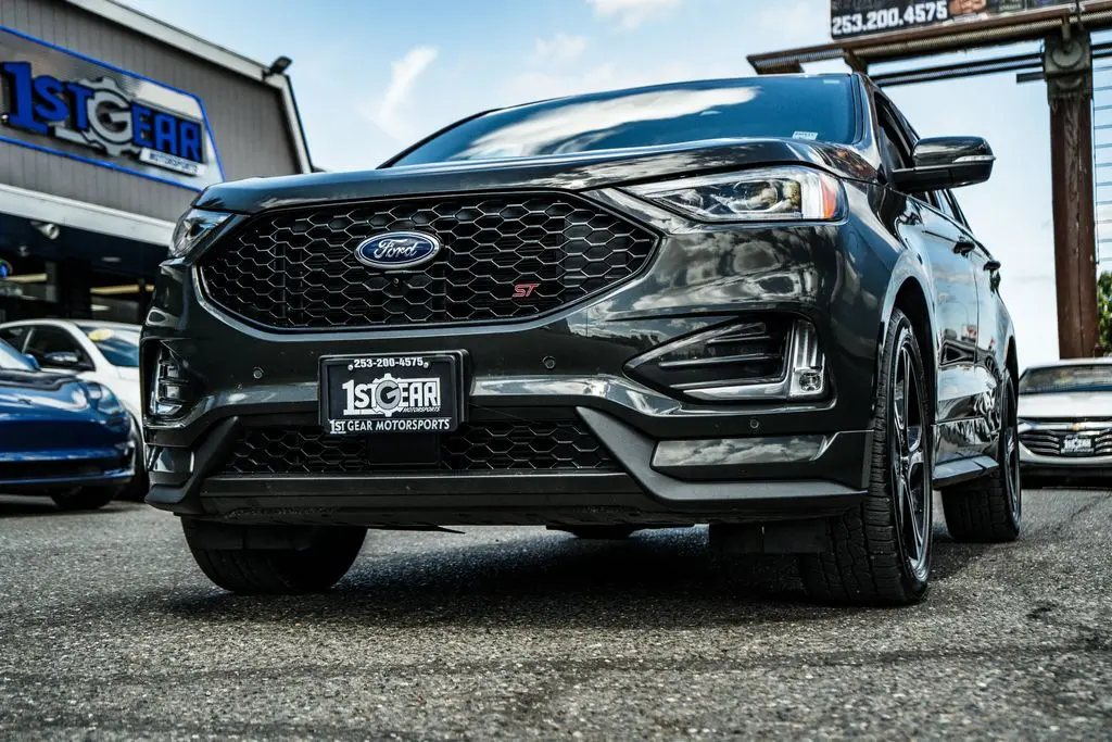 2023 Ford Edge ST AWD photo 5