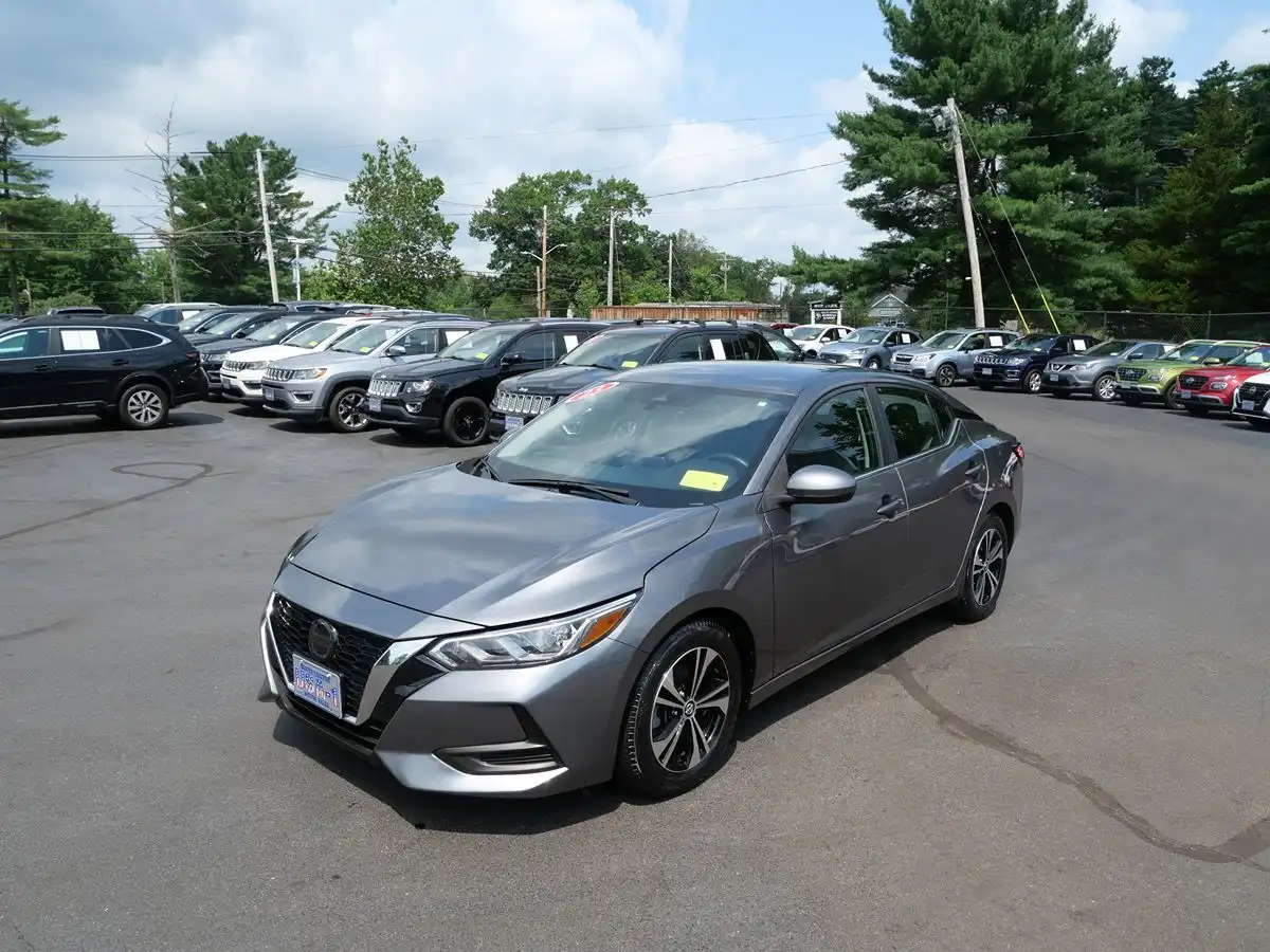 2023 Nissan Sentra SV CVT's photo