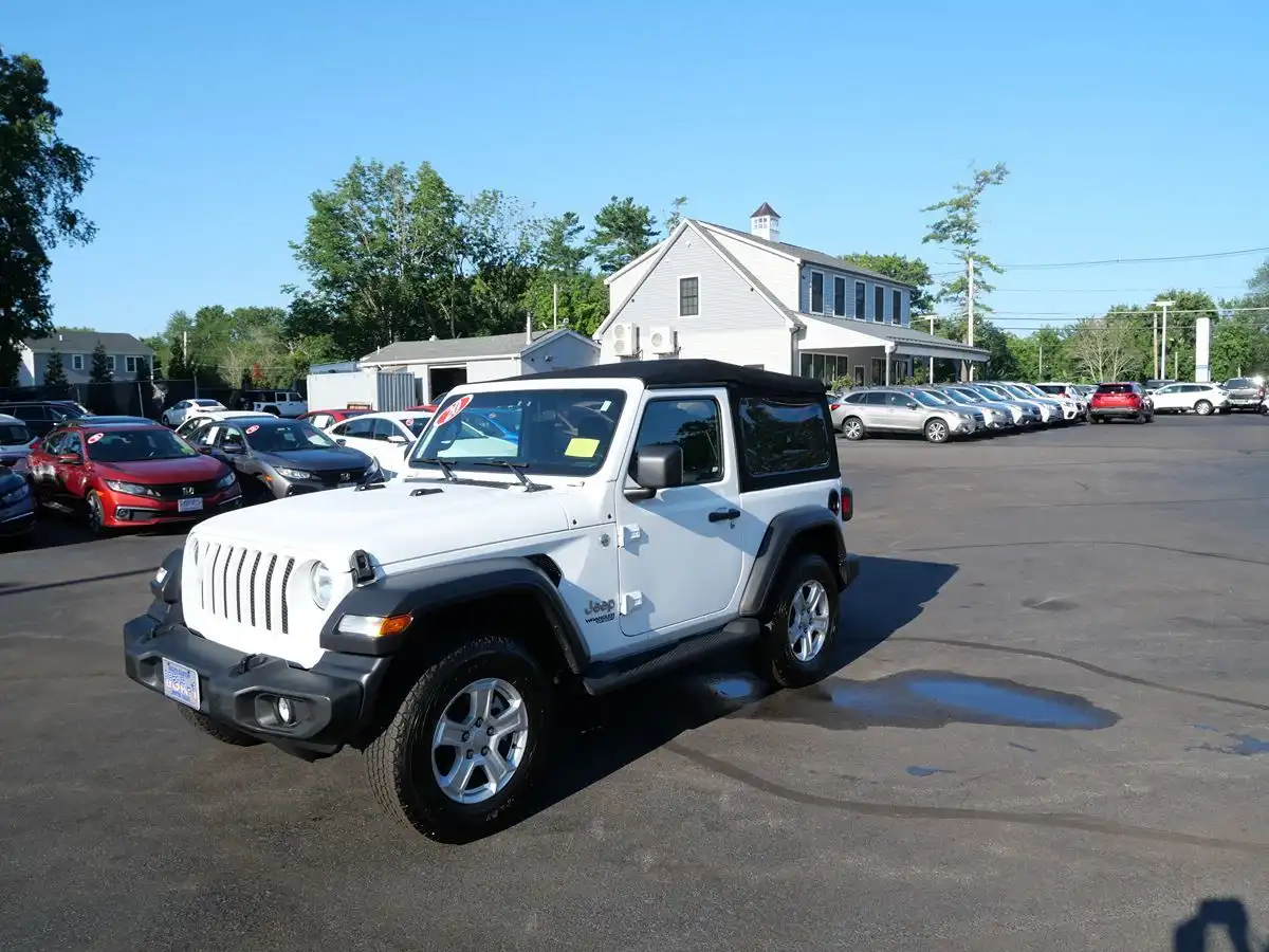 2020 Jeep Wrangler Sport S's photo