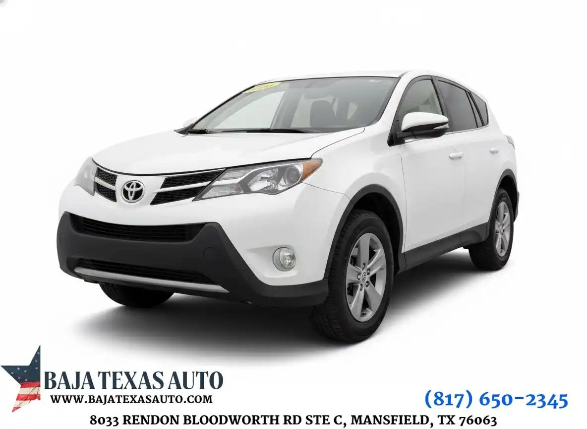 2015 Toyota RAV4 XLE's photo