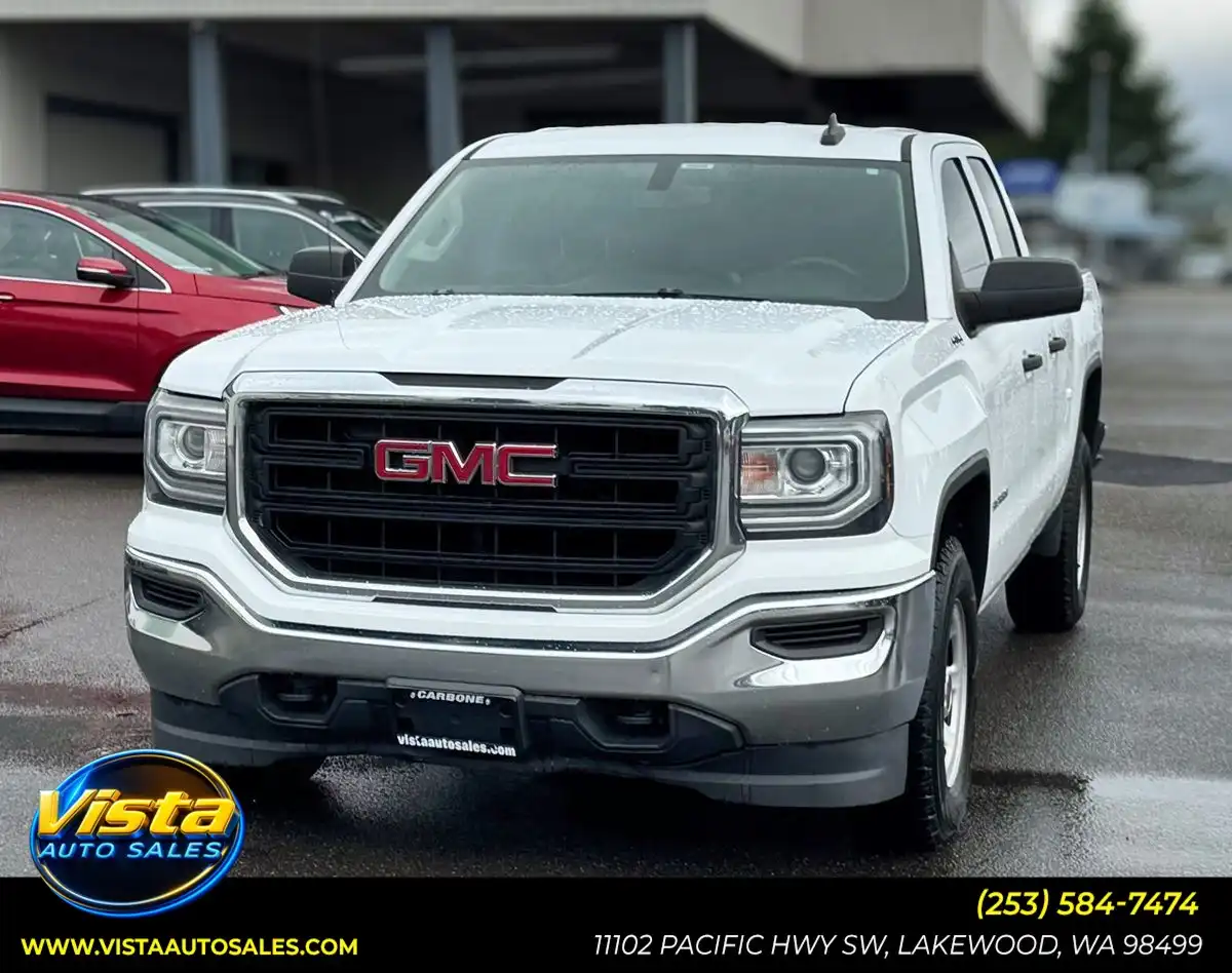 2017 GMC Sierra 4WD Double Cab Standard Box's photo