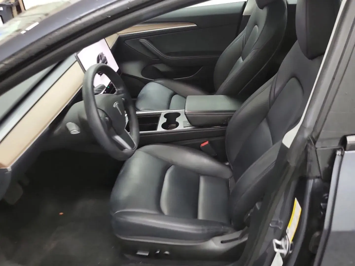 2023 Tesla Model 3 Base photo 3