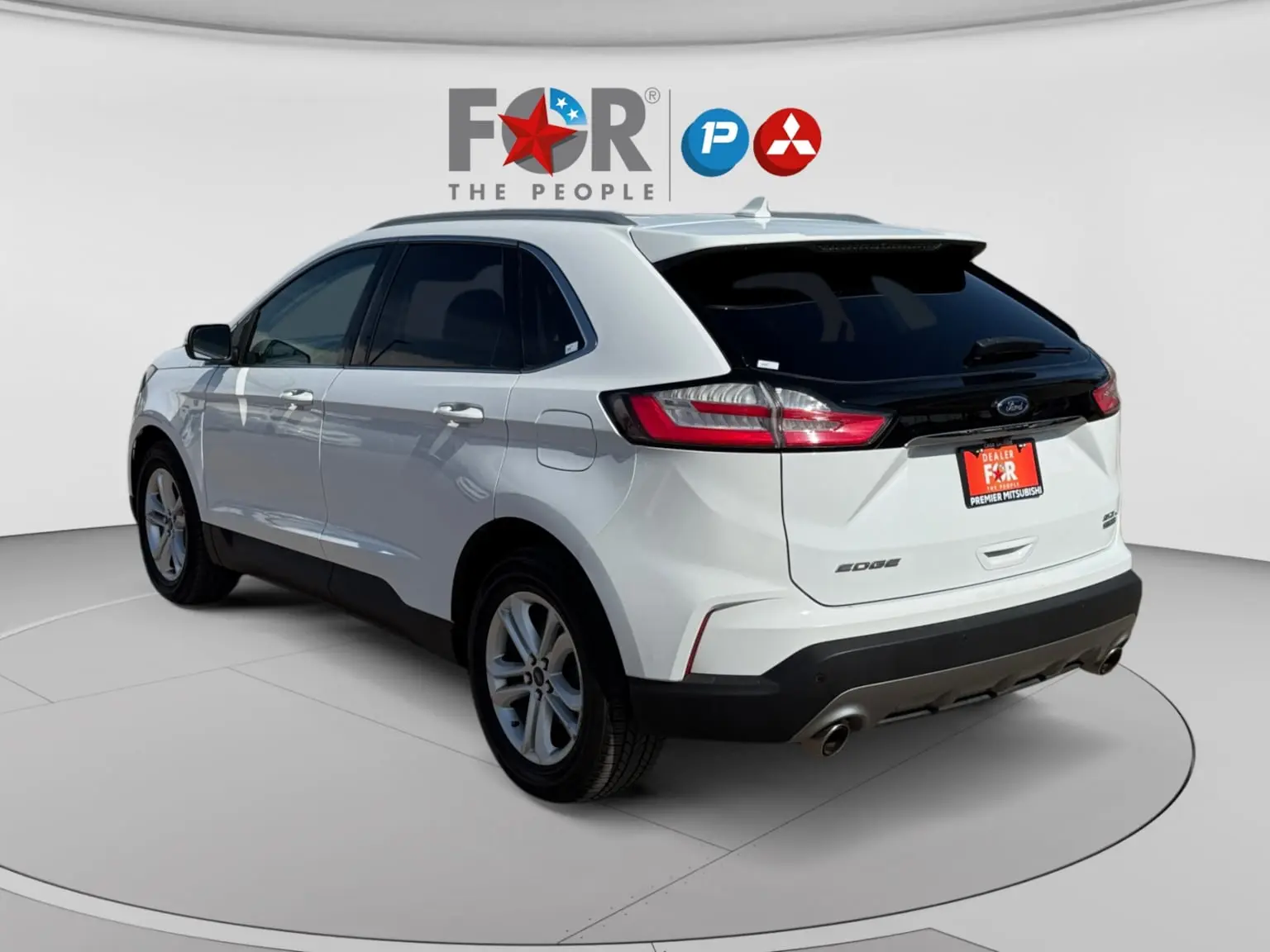 2019 Ford Edge SEL photo 3