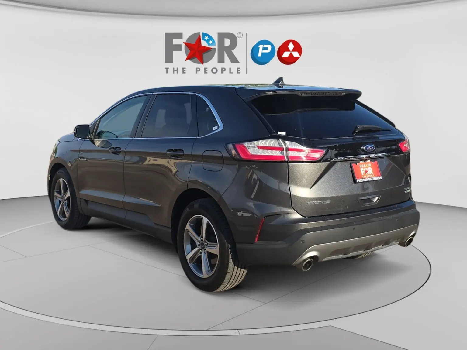 2019 Ford Edge SEL photo 3