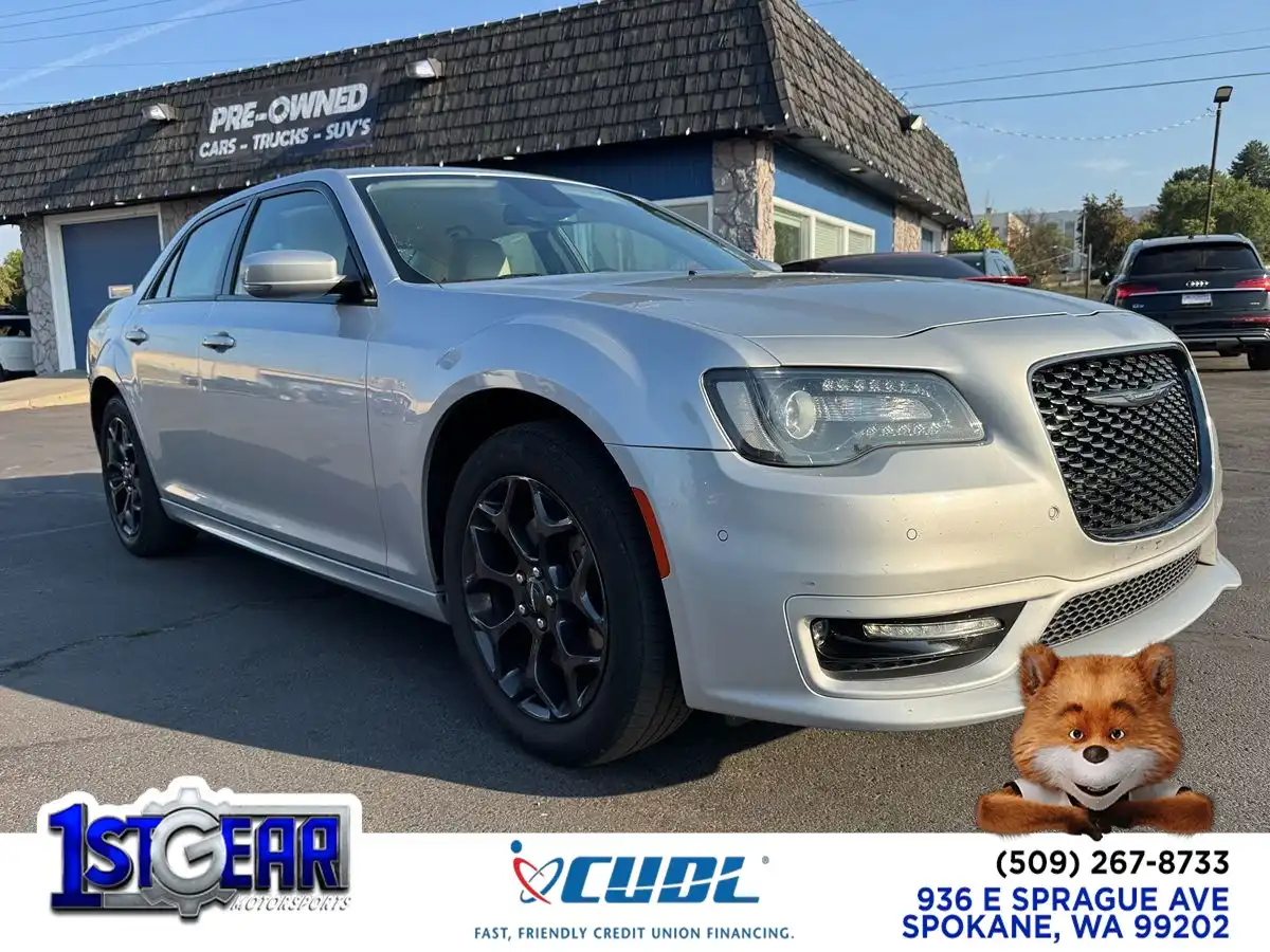 2022 Chrysler 300 Touring L AWD's photo