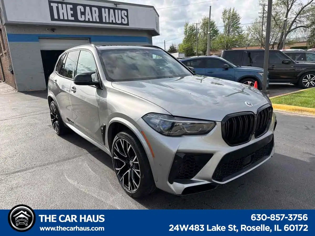 2022 BMW X5 M Base's photo