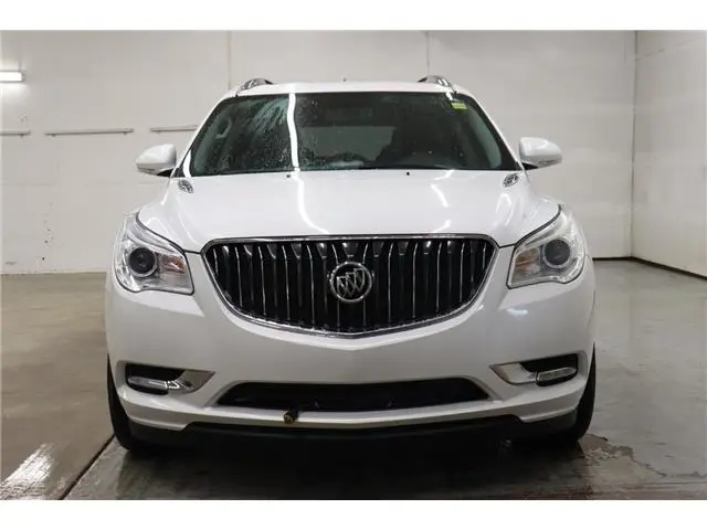 2017 Buick Enclave Leather AWD photo 3