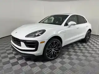 2025 Porsche Macan S's photo
