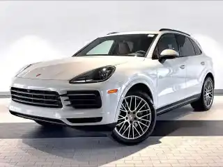 2023 Porsche Cayenne Platinum Edition's photo