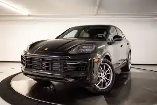 2026 Porsche Cayenne Base photo 1