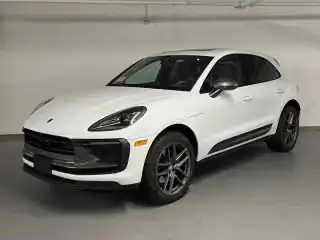 2026 Porsche Macan T's photo