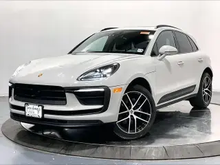 2023 Porsche Macan Base photo 5