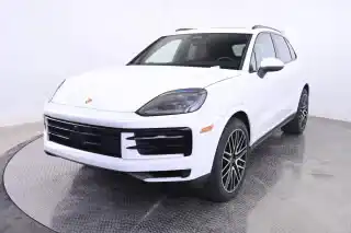 2026 Porsche Cayenne Base's photo