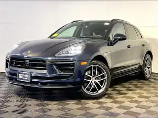 2023 Porsche Macan T's photo