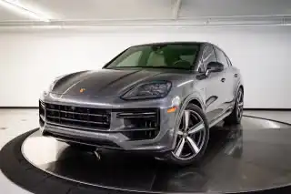 2024 Porsche Cayenne Turbo E-Hybrid's photo