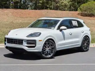 2026 Porsche Cayenne Base's photo