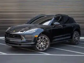 2026 Porsche Macan T's photo