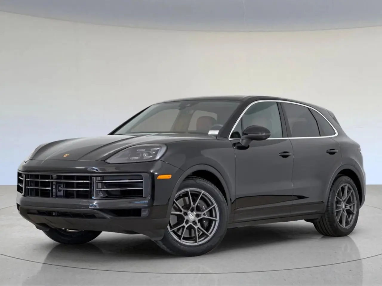 2024 Porsche Cayenne Base photo 4