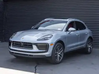 2026 Porsche Macan T's photo