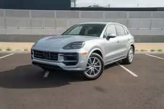2026 Porsche Cayenne Base's photo