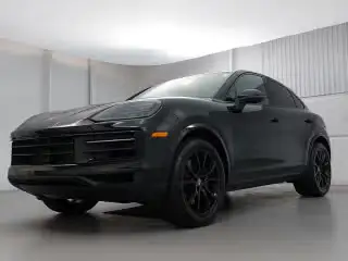 2026 Porsche Cayenne Base photo 1
